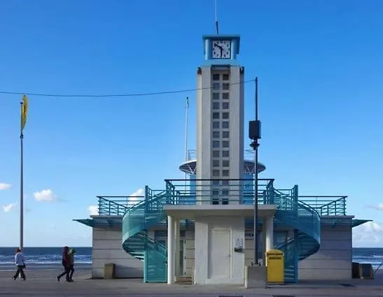 Confort A 100m De La De Malo. Dunkirk