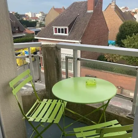 Confort A 100m De La De Malo.