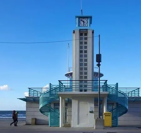 Confort A 100m De La De Malo. Dunkirk